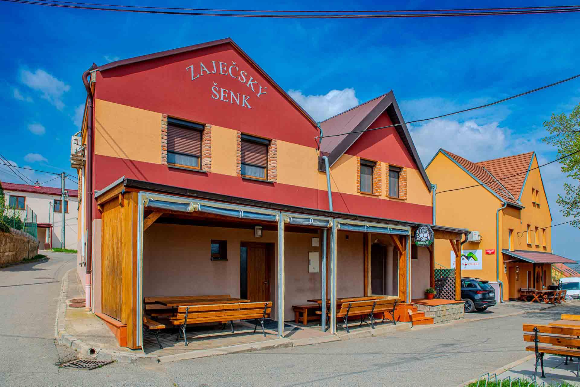 Zaječský šenk 00001 Penzion, vinařství, Zaječí